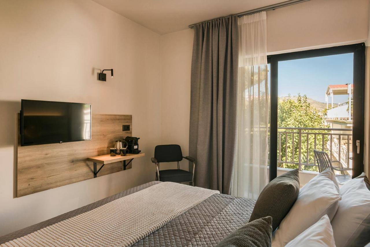 Skala Hotel Bagian luar foto